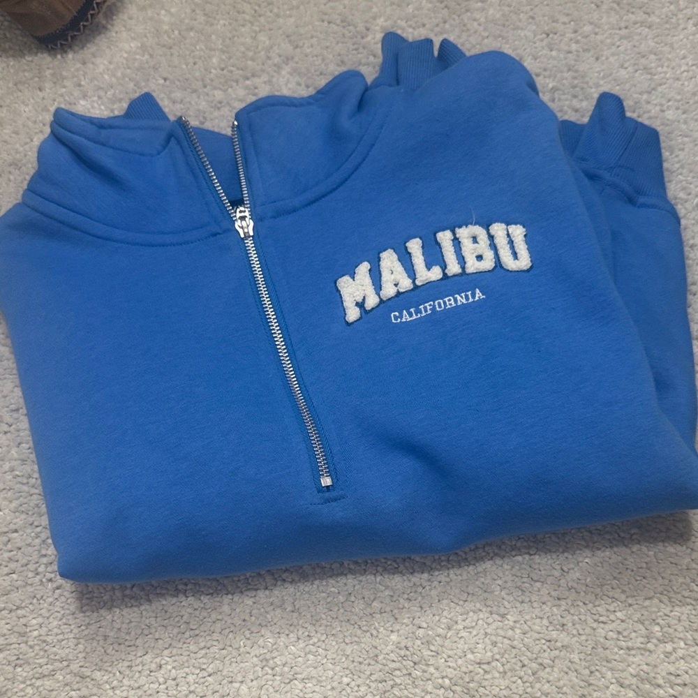 Blue Malibu California Men's Sweater
